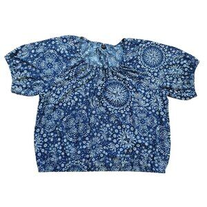 Torrid Womens Blue Floral Boho Short Sleeve Top Size 3 Plus.